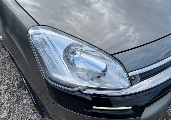 Citroen Berlingo cena 32900 przebieg: 229000, rok produkcji 2013 z Lębork małe 704